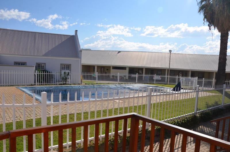 2 Bedroom Property for Sale in Oudtshoorn Western Cape